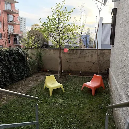 Sunny Garden With Terrace - アパート