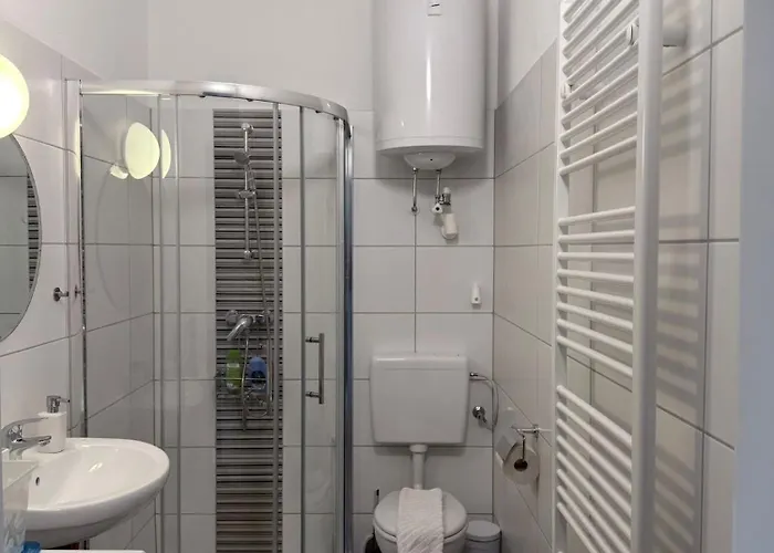 アパート Sunny Garden With Terrace -