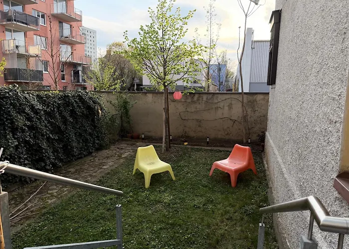 Sunny Garden With Terrace - アパート